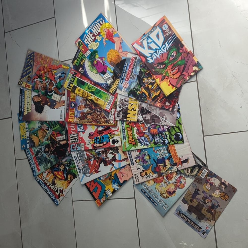 Collector's DC Comic bundle